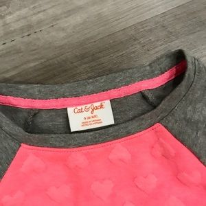 Cat & Jack Shirts & Tops - Valentine’s Little Girls Heart Crewneck Sweater Cat & Jack Shirts & Tops - Valentine’s Little Girls Heart Crewneck Sweater